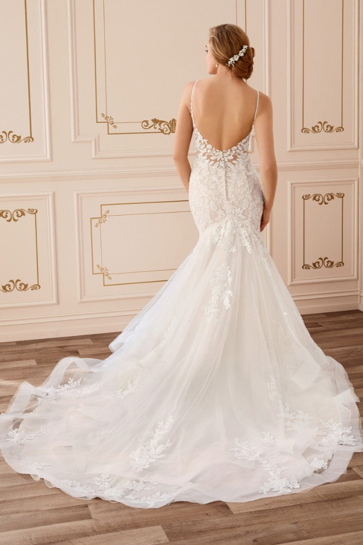 Sophia Tolli- Skylar