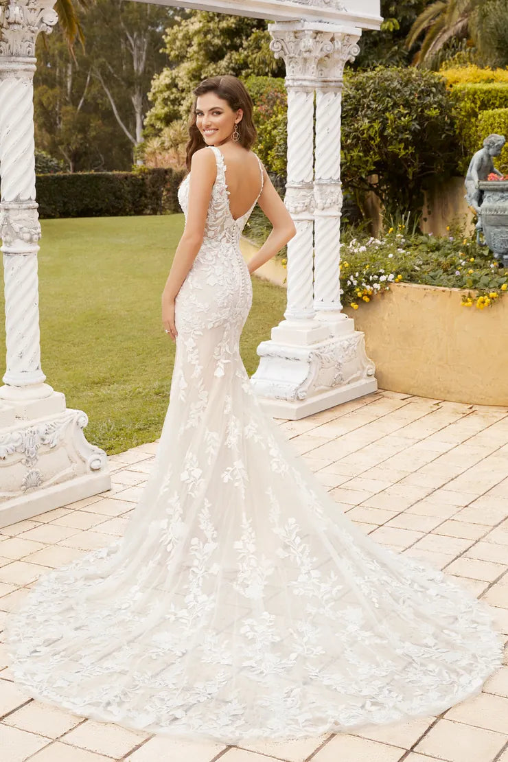 Sophia Tolli- Brittany